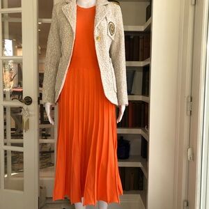 🍊 Orange Sleeveless Maxi Dress